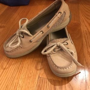 Girls size 1 Sperrys